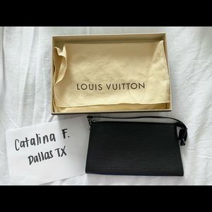 Louis Vuitton Epi Pouchette Black